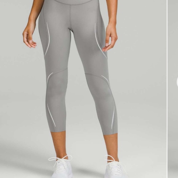 Lululemon base pace reflective crop, black, 4 - Picture 5 of 5